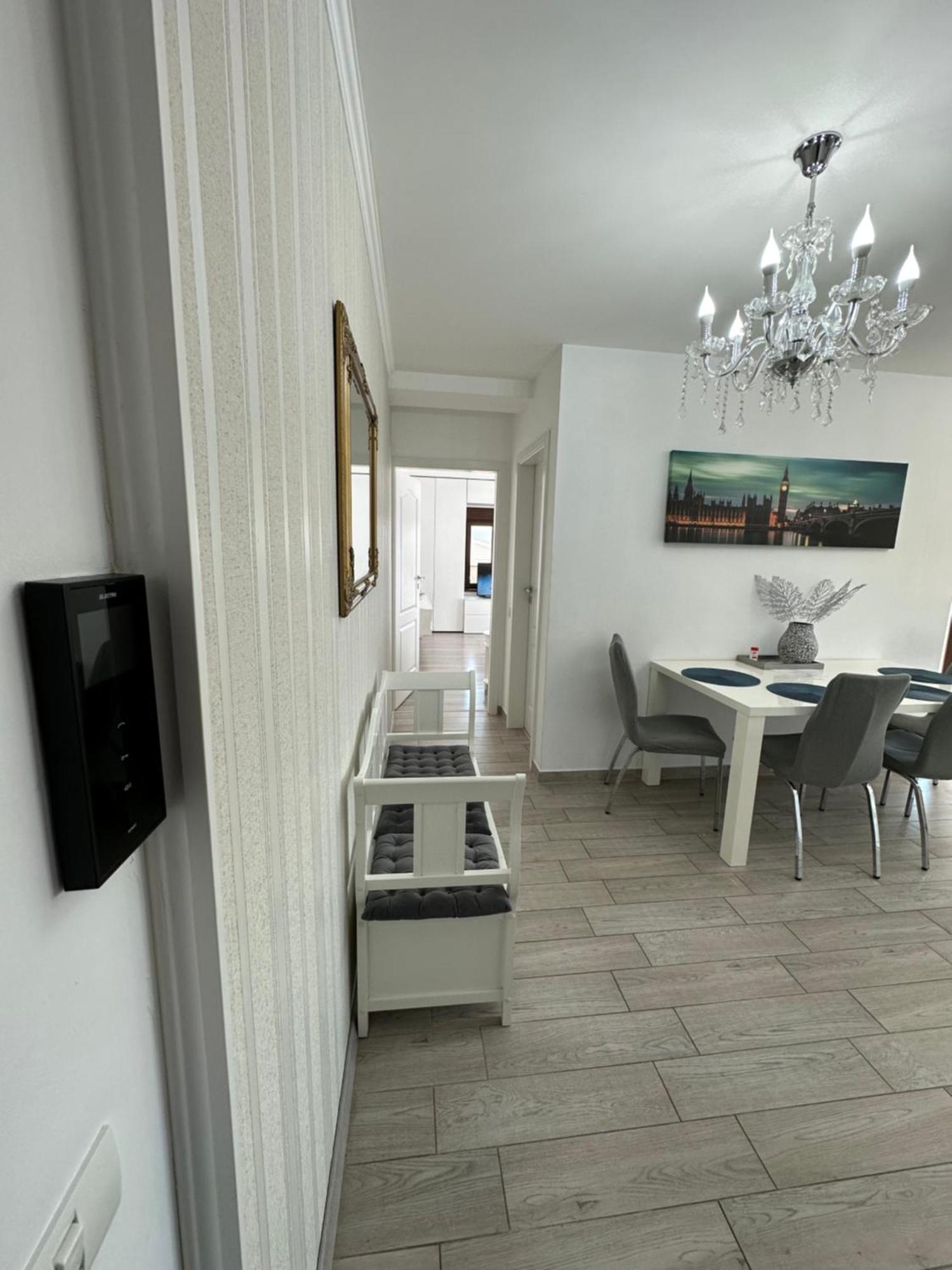 Venetia Apartament - Timisoara Apartment Ngoại thất bức ảnh